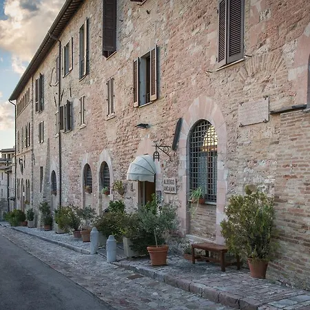 Hotel Ancajani 3*